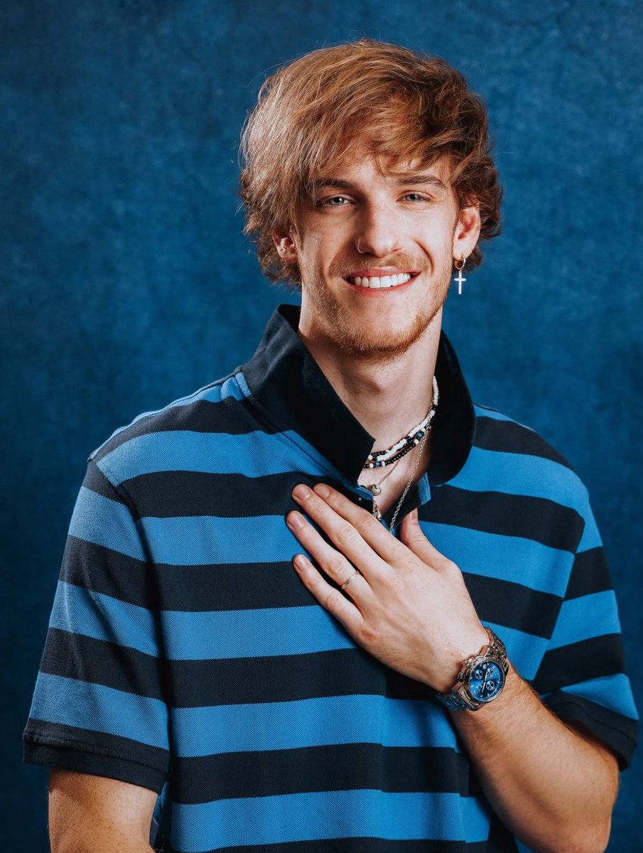 johndbad's tweet photo. his shayne topp slay https://t.co/ovin9TheNs