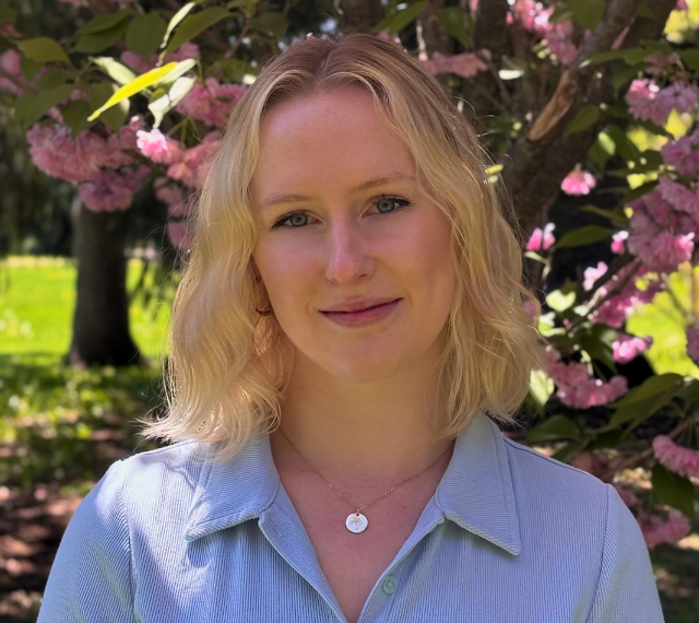 The Live Work Well Research Centre (@live_work_well) on Twitter photo Congratulations to former LWWRC GRA, Kaitlyn Hunter, on receiving the Vanier Graduate Scholarship!
Kaitlyn was a graduate research assistant with the LWWRC and <a href="/edid_ghdi/">Engendering Disability-Inclusive Development</a> from 2021–22.
Hear about her research and scholarship in our latest news post: bit.ly/41giNMQ! Congratulations to former LWWRC GRA, Kaitlyn Hunter, on receiving the Vanier Graduate Scholarship!
Kaitlyn was a graduate research assistant with the LWWRC and <a href="/edid_ghdi/">Engendering Disability-Inclusive Development</a> from 2021–22.
Hear about her research and scholarship in our latest news post: bit.ly/41giNMQ!