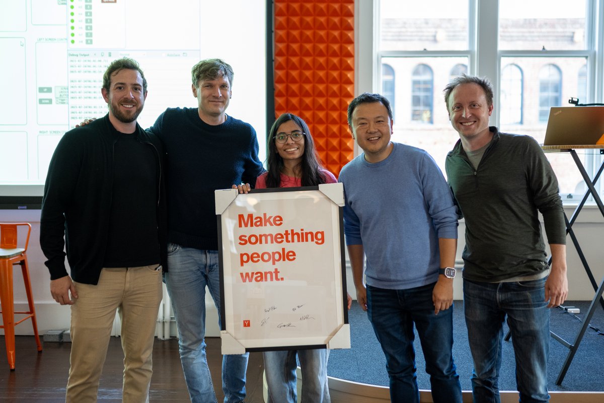 won best demo at <a href="/ycombinator/">Y Combinator</a> group product day and got this pretty dope picture with <a href="/gustaf/">Gustaf Alströmer</a> <a href="/xuster/">Jon Xu</a> <a href="/iEchoic/">Eli Brown</a> <a href="/matthewriley/">Matt Riley</a> !