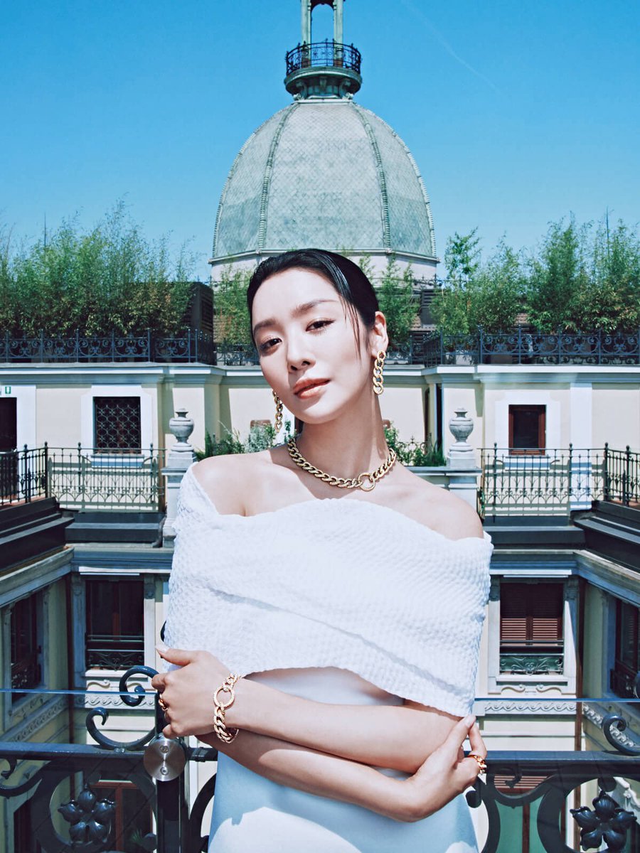 ใครยังไม่นอนก็ตามมาจ้า noblesse.com/home/news/maga…