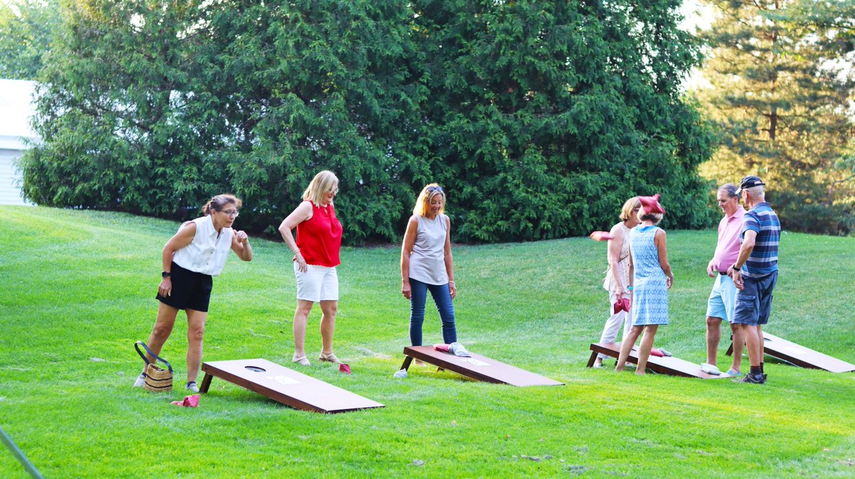 Traditions at Chevy Chase tweet media