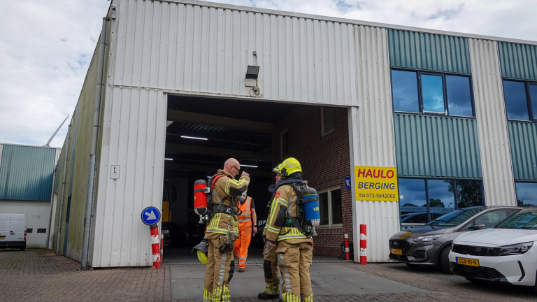 Brand door onkruidbestrijding op bedrijventerrein Beverkoog