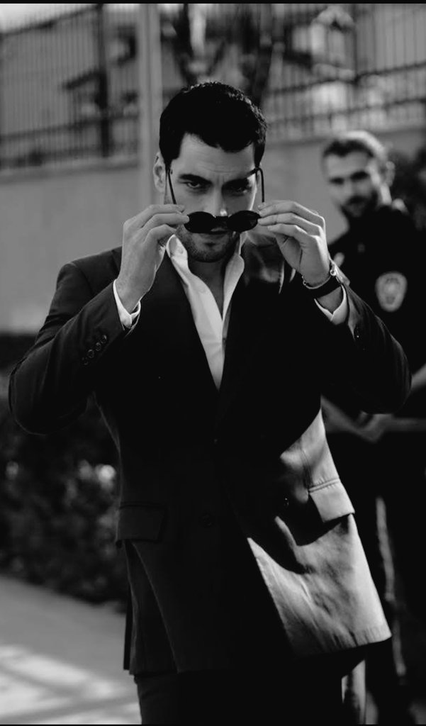 "Trickery, secrets,and revenge! Don't miss this intense story where nothing is as it seems:a man seeks justice for his family's dark past,but love can change everything."🌟 💯 👌 🔝 🌐 ⚖️🧠🌻🌻🤍💙💎♥️💫🔥🧿🎇🙏

#Tuzak : Wed., 8:00 PM in Mexico &amp; 9:00 PM in Colombia
#AkınAkınözü