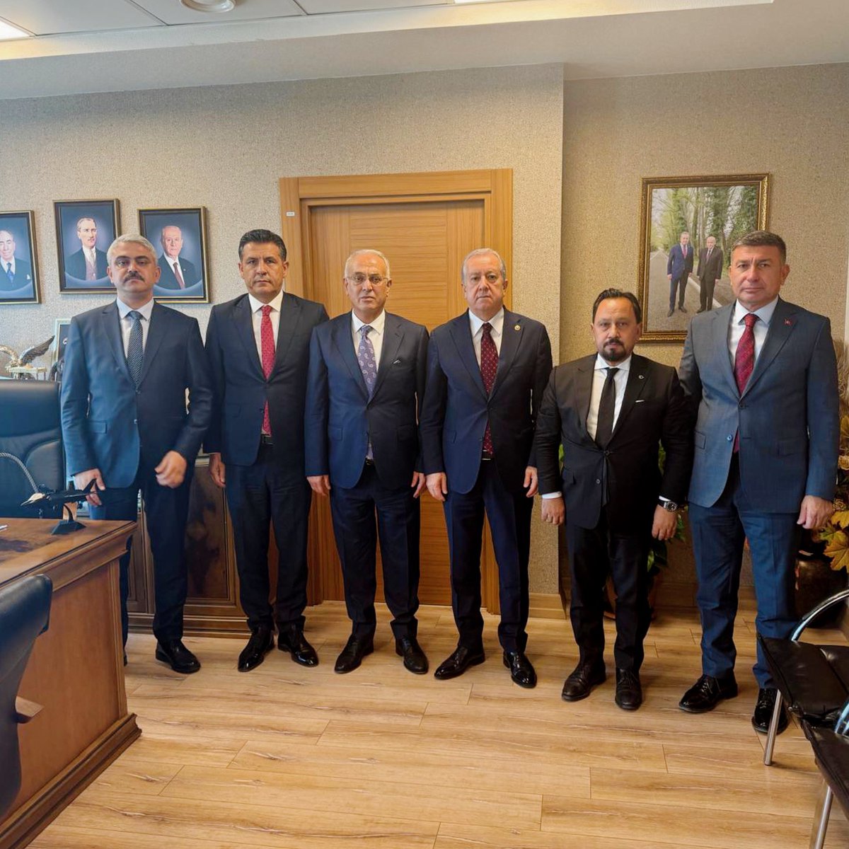 Milliyetçi Hareket Partisi Yerel Yönetimlerden Sorumlu Genel Başkan Yardımcımız Sayın <a href="/sadirdurmaz/">Sadir Durmaz 🇹🇷</a> Beyefendiyi MHP Adana İl Başkanımız <a href="/yusufkanli01/">YUSUF KANLI</a>, Sarıçam Belediye Başkanımız <a href="/avbilaluludag/">Bilal Uludağ</a>, Kozan Belediye Başkanımız <a href="/mustafaatlitr/">Mustafa ATLI</a> ve Karaisalı Belediye Başkanımız