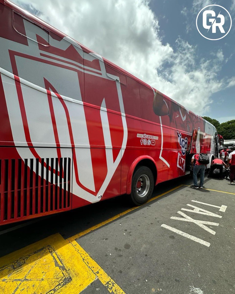 Solo con el bus se asustó el Olimpia... 😬

¡LLEGÓ A HONDURAS EL REAL ESTELÍ, EL MATA GIGANTES QUE AMENAZA AL VIEJO LEÓN! 💥🇳🇮

#CopaCentroamericana