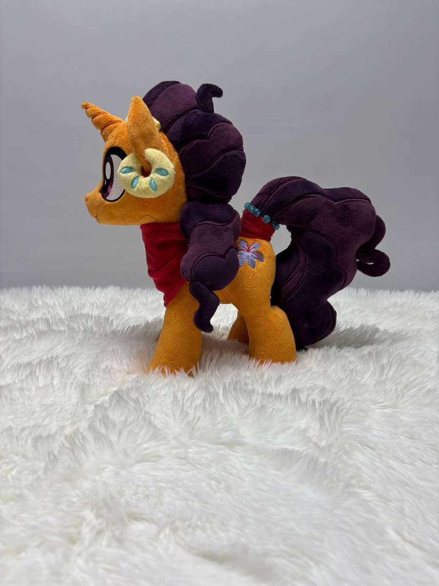 Finished my favorite Curry-pony :>
Saffron Masala will be there with me at GalaCon ^^

#brony #mlp #mylittlepony #mlpg4 #unicorn