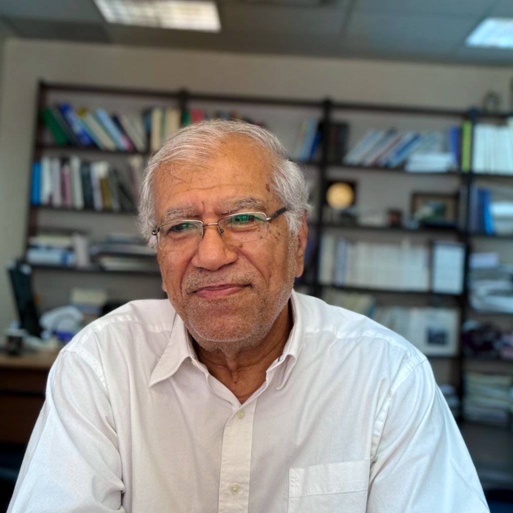 Shikaki è l’uomo che dà voce agli abitanti di Gaza con metodo scientifico. È il sondaggista palestinese più famoso. Dal suo ultimo sondaggio emerge un dato che è assieme prevedibile e nauseante. Un palestinese di Gaza su due è pronto ad accettare la proposta di Trump e Netanyahu,