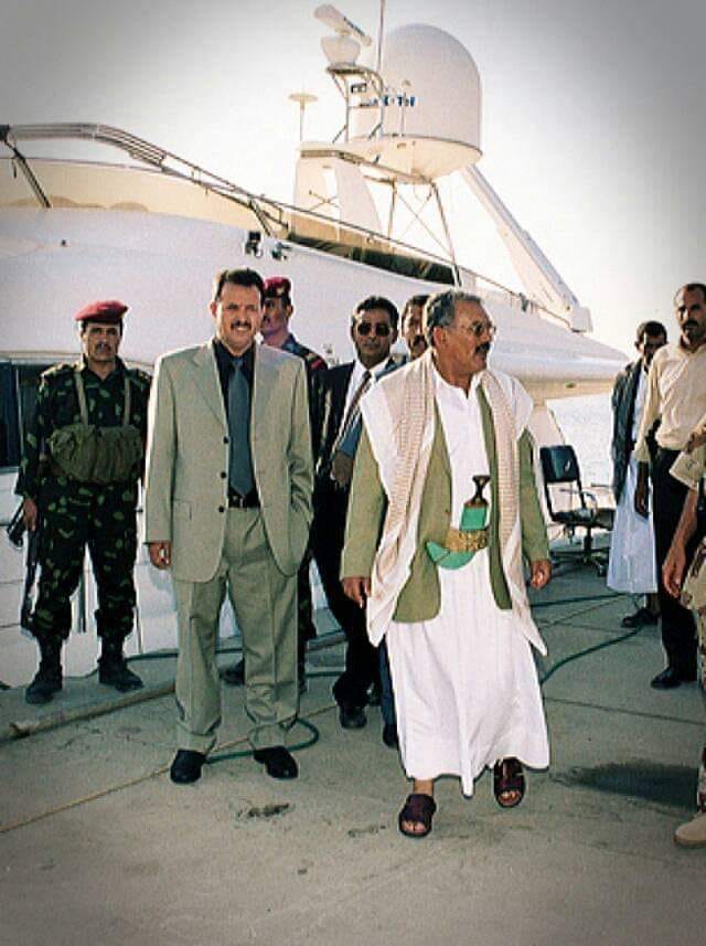 تجليات الواقع الذي نعيشه تثبت لنا ان ما عشناه في الزمن الجميل فترة حكم الشهيد الزعيم الصالح #علي_عبدالله_صالح كانت حياة استثنائية مع قائد استثنائي لم ولن يجود الزمن بمثله .الرحمة والمغفرة لروحه الطاهرة وكل شهدائنا الابرار ولا نامت أعين الجبناء والخونة #تحيا_الجمهورية_اليمنية