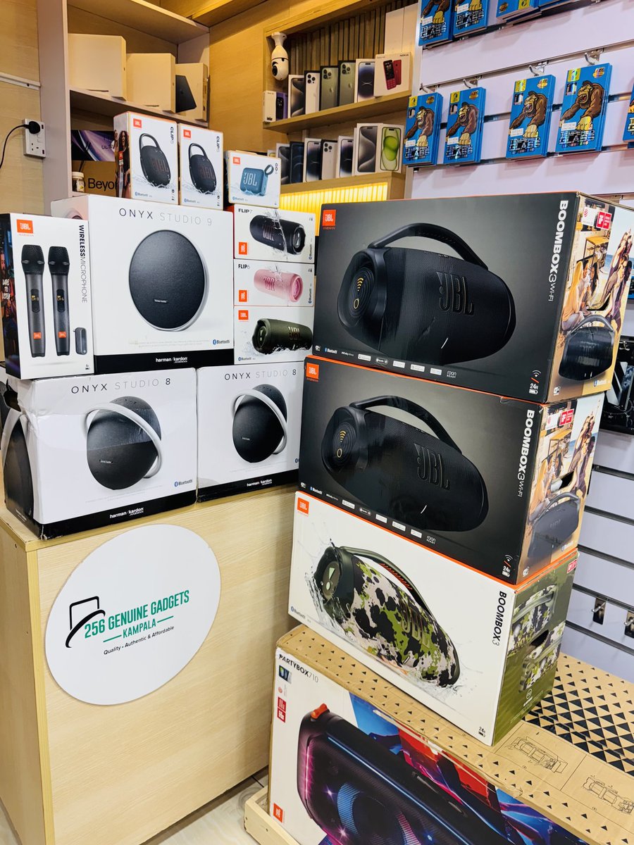 candiajohn3's tweet photo. @Genuinegadgets1 How much are those Bluetooth speakers and where are you located https://t.co/aaCiZnislA
