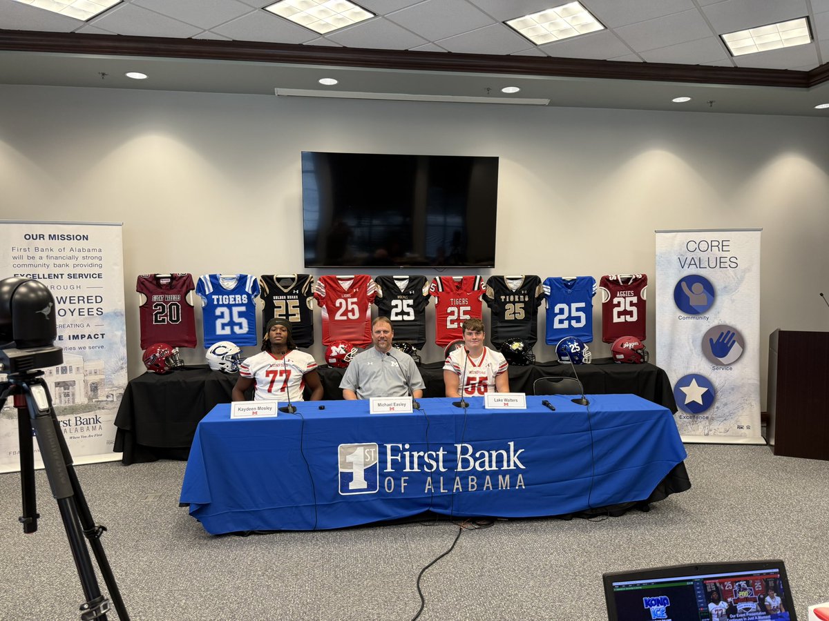 Griffin Hill (@ghilltide) on Twitter photo Coach Michael Easley and the <a href="/MunfordHigh/">Munford High School</a> Lions are up next at the 14th Annual Talladega County Coaches Association High School Football Media Day at <a href="/FirstBankofAl/">FirstBankofAlabama</a> Coach Michael Easley and the <a href="/MunfordHigh/">Munford High School</a> Lions are up next at the 14th Annual Talladega County Coaches Association High School Football Media Day at <a href="/FirstBankofAl/">FirstBankofAlabama</a>