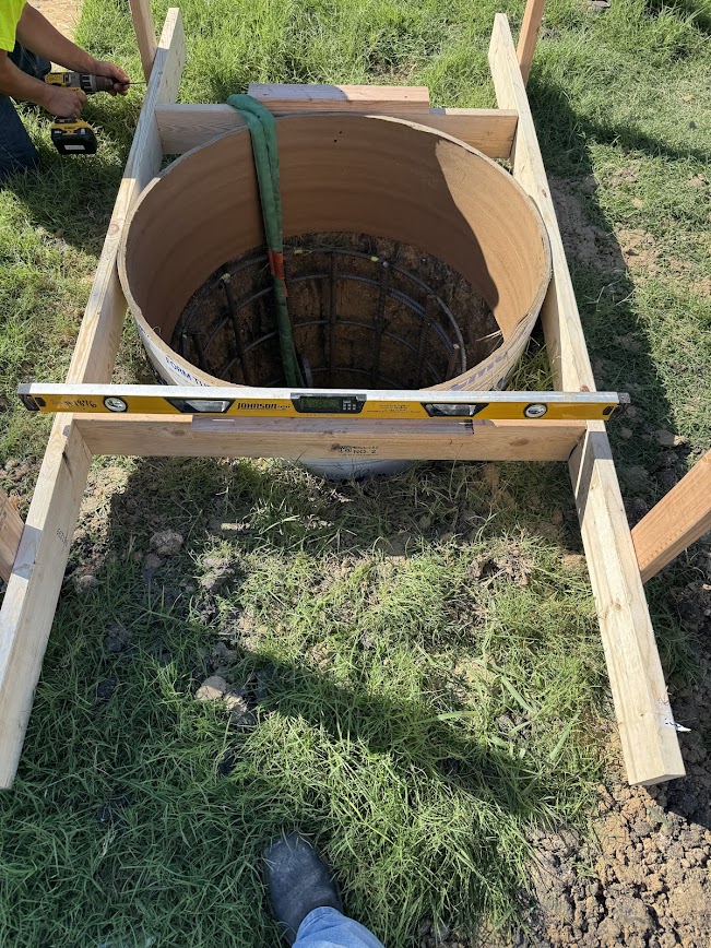 JTS_Inc's tweet photo. Last week our crew of Ray Martin Jr., Alec Lopez and Jay Long prepped and poured a pier foundation for a 50' @SabreIndustries monopole in Rowlett, TX. https://t.co/OoSh9kAgCh