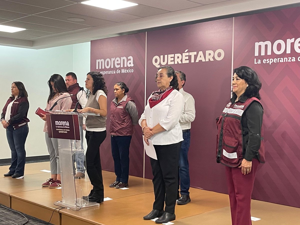 ¡𝐐𝐮𝐞𝐫é𝐭𝐚𝐫𝐨 𝐞𝐬𝐭á 𝐥𝐢𝐬𝐭𝐨!
Con <a href="/LuisaAlcalde/">Luisa Alcalde</a>, presidenta de <a href="/PartidoMorenaMx/">Morena</a>, reafirmamos que en el estado vamos como un solo equipo, trabajando estrictamente de la mano del pueblo.
Que el sentir de la gente se traduzca en acciones firmes. 
 
#Unidad #Transformación