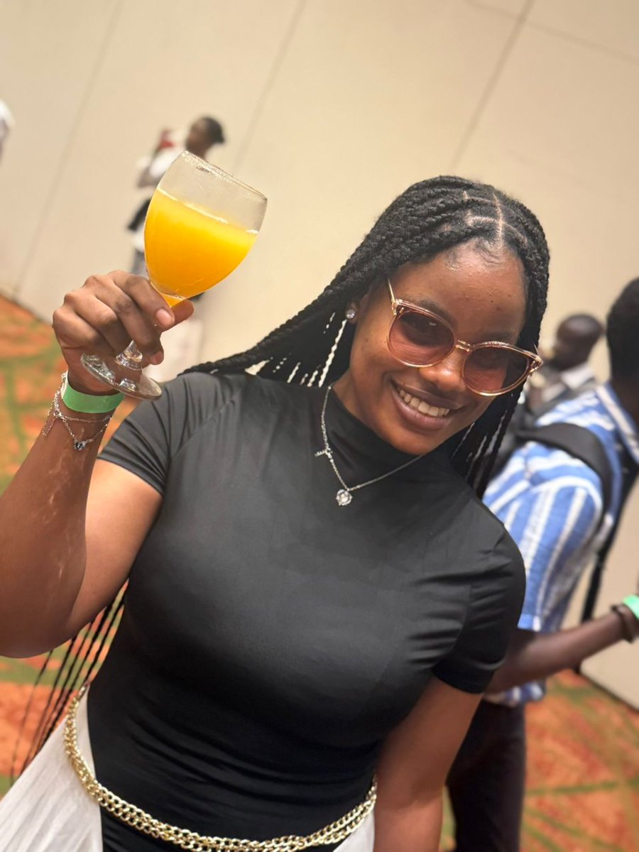 StephanieU404's tweet image. Afternoon well spent with Chief Diana Chen ❤️🥳🥂 
#yappi #GAC