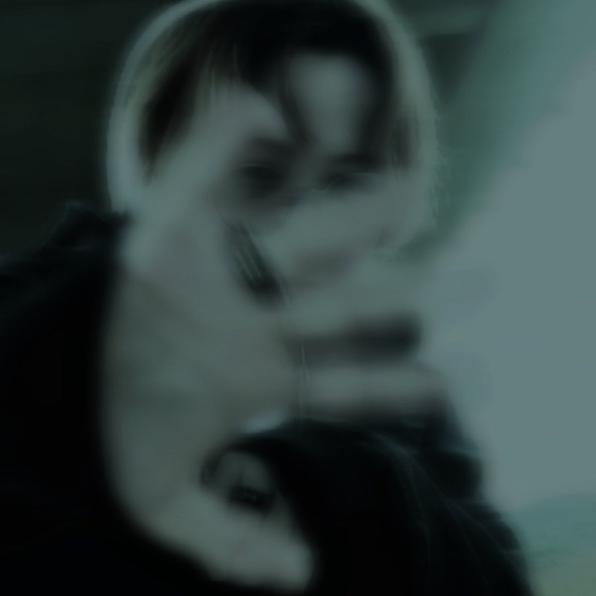 cvxvirus's tweet image. drapetomania ( from insta 📸 )
#crystalcastles #selfieday