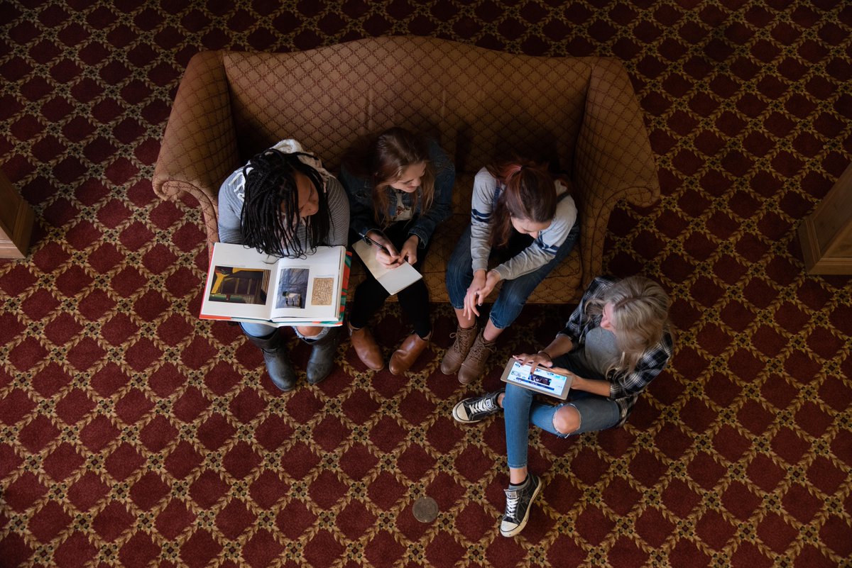 KY_CAD's tweet photo. Fall semester is almost here! 🍂 Ready to start your creative journey at KyCAD? Apply now—our Admissions Counselors are here to guide you every step of the way. 🎨 

Apply here 🔽
https://t.co/EwQglEtzhQ

#KyCAD #ArtSchool #ApplyNow #FallStart https://t.co/F10AgqKvb4