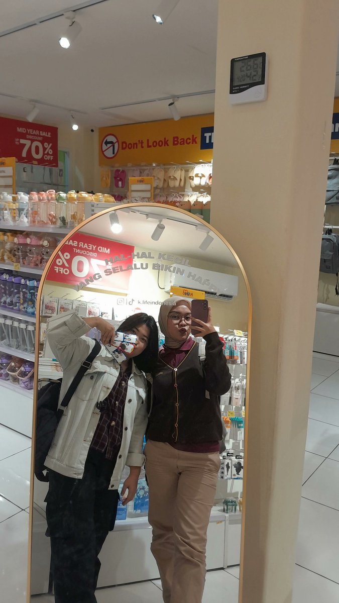 chikennaaagget's tweet photo. ni temen akuuu https://t.co/oKBoY8ODa3