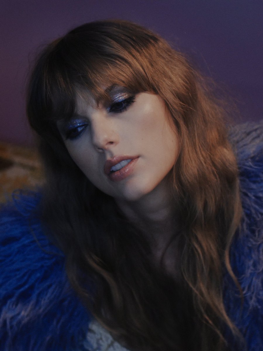 hourlyswift's tweet image. 