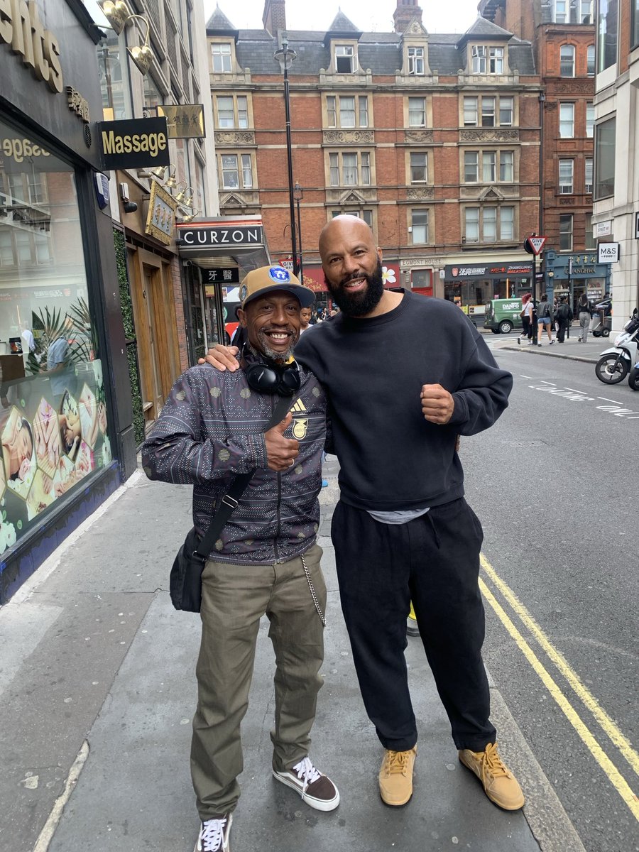 Bumped into one of my fave rappers today - such a nice guy took the time to take this pic I’m beaming - x