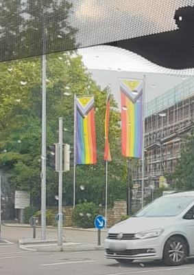 Das habe ich heute bei Porsche in Zuffenhausen fotografiert.