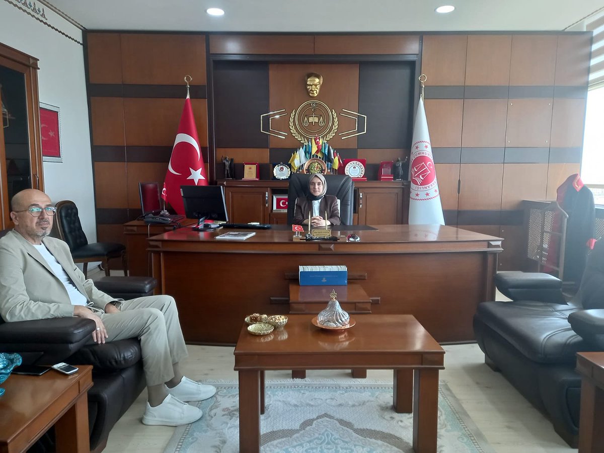 Baro Başkanımız Av.Oktay YILMAZ , ilimize Başsavcı olarak atanan Sn. Tuba ERSÖZ ÜNVER‘e ziyarette bulundu . <a href="/avoktayyilmaz70/">Av. Oktay YILMAZ</a>