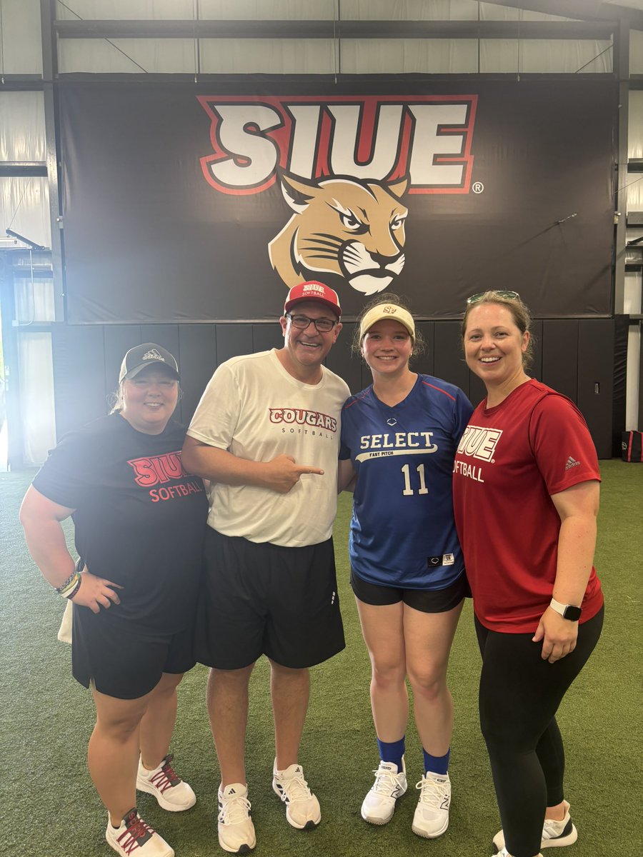 Kennedy11Watson's tweet image. Thank you @SIUESB for putting together this camp. I’m very grateful for the opportunity to showcase my skills. Huge thank you to the coaches and players that made this camp happen! @selectFP08 @SFP18UA