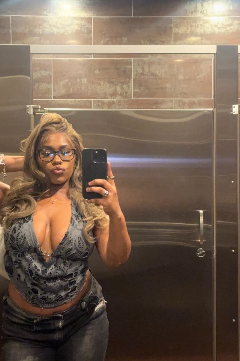 lucki luciana (@glrygirlll) on Twitter photo 