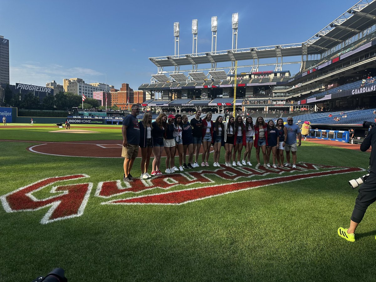 Riverside Schools (@rlsd_beavers) on Twitter photo Thank you to the <a href="/CleGuardians/">Cleveland Guardians</a> for recognizing and honoring our State Champs tonight!
#WeAreRiverside Thank you to the <a href="/CleGuardians/">Cleveland Guardians</a> for recognizing and honoring our State Champs tonight!
#WeAreRiverside