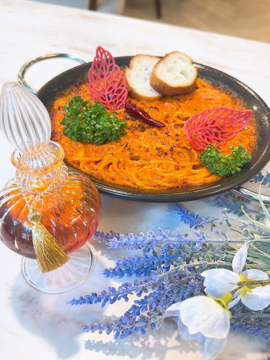 aoi_nishimata's tweet photo. 外苑前駅すぐのところに
7/19にオープンしたばかりの
🌸 HAUTE COUTURE BRUNCH（オートクチュールブランチ)🌸
…に😆✨✨

見た目が最高に可愛かったのは当たり前として💓
お料理もとっても美味でした✨✨
ご馳走様でした🌸

🥐Instagram： https://t.co/FG8JUeNnaf https://t.co/Qbe8GE42ZF