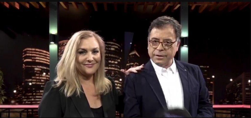 PuduElects's tweet photo. 📎 Pamela Jiles y Pablo Maltés se encontrarían en negociaciones con el PDG para asumir una candidatura Senatorial, por parte de Jiles, y una diputación, por parte de Maltés. https://t.co/ZzyK9LJ2cF