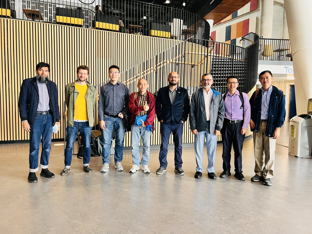 Qammer H. Abbasi, CEng, FEAI, FRSA, FIET (@qammera) on Twitter photo A nice sunny day with colleagues from <a href="/UofGlasgow/">University of Glasgow</a> singapore campus <a href="/UofGEngineering/">UofG Engineering</a> A nice sunny day with colleagues from <a href="/UofGlasgow/">University of Glasgow</a> singapore campus <a href="/UofGEngineering/">UofG Engineering</a>
