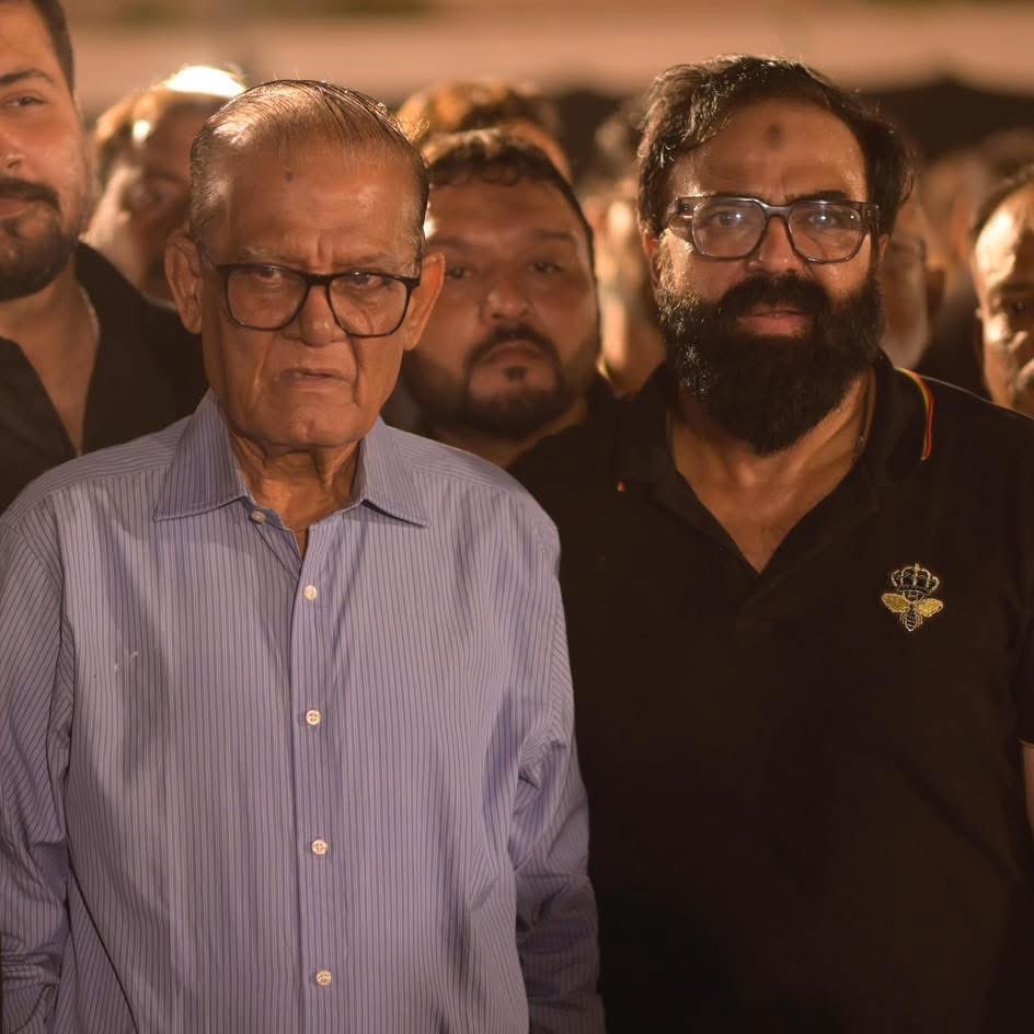 SMNaqi21's tweet image. Nazre Imam Husain as at my residence last night. My PPP family, my MTA team, esteemed scholars,friends &amp;amp; colleagues attended whole heartedly. Wish to have this solidarity across our country, Love for Imam Husain as unites us all . @BBhuttoZardari @FaryalTalpurPk