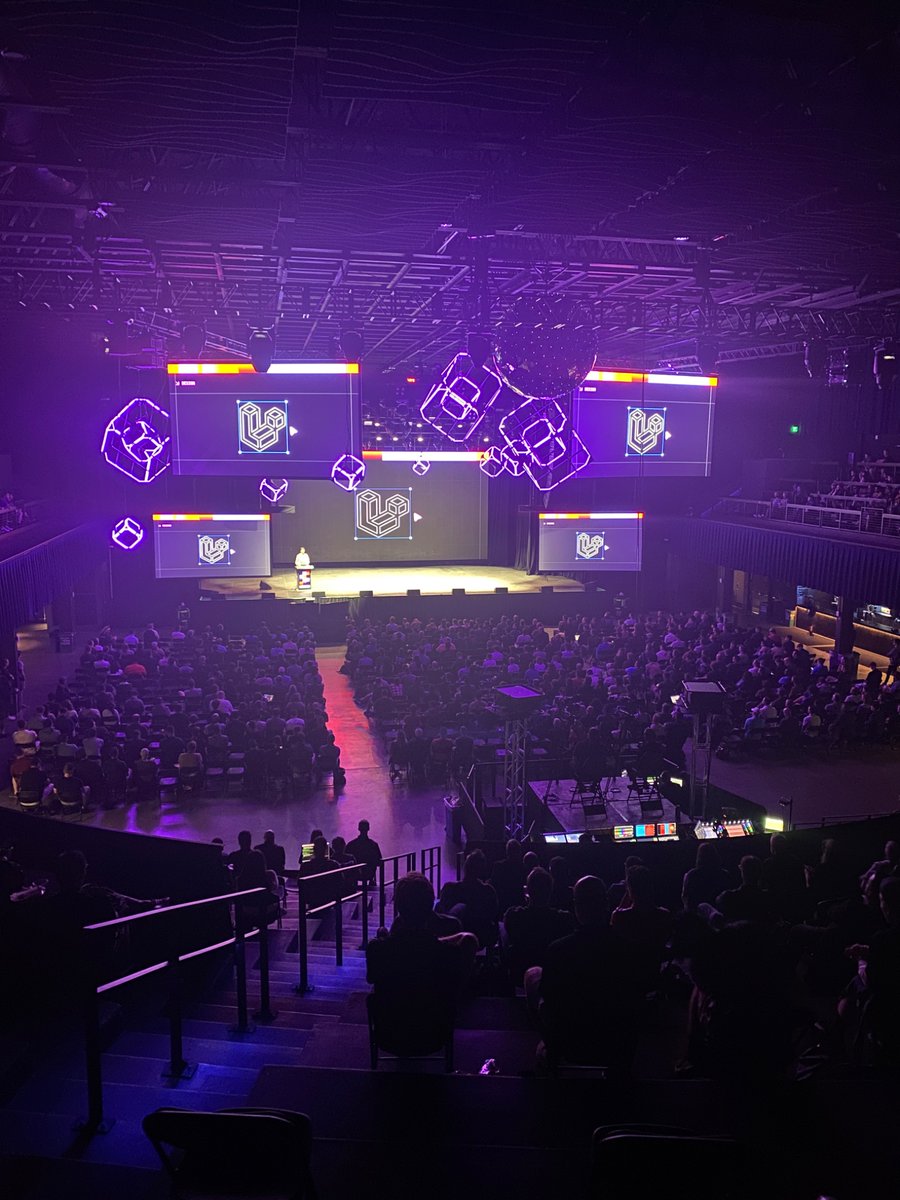 Laravel Design team y’all are killing it, so good and inspiring <a href="/hugosaintemarie/">Hugo</a> <a href="/iamdavidhill/">David Hill</a> 👌