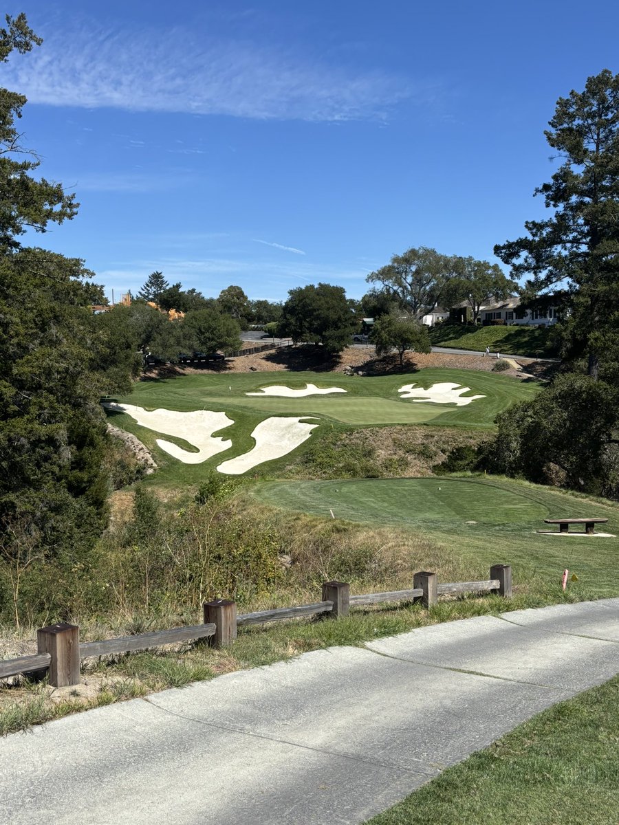c0stal3lite's tweet photo. 80 at Pasa. Double, bogey, bogey finish no bueno but hit it well enough. So so good. https://t.co/wS5GaKIZ7F