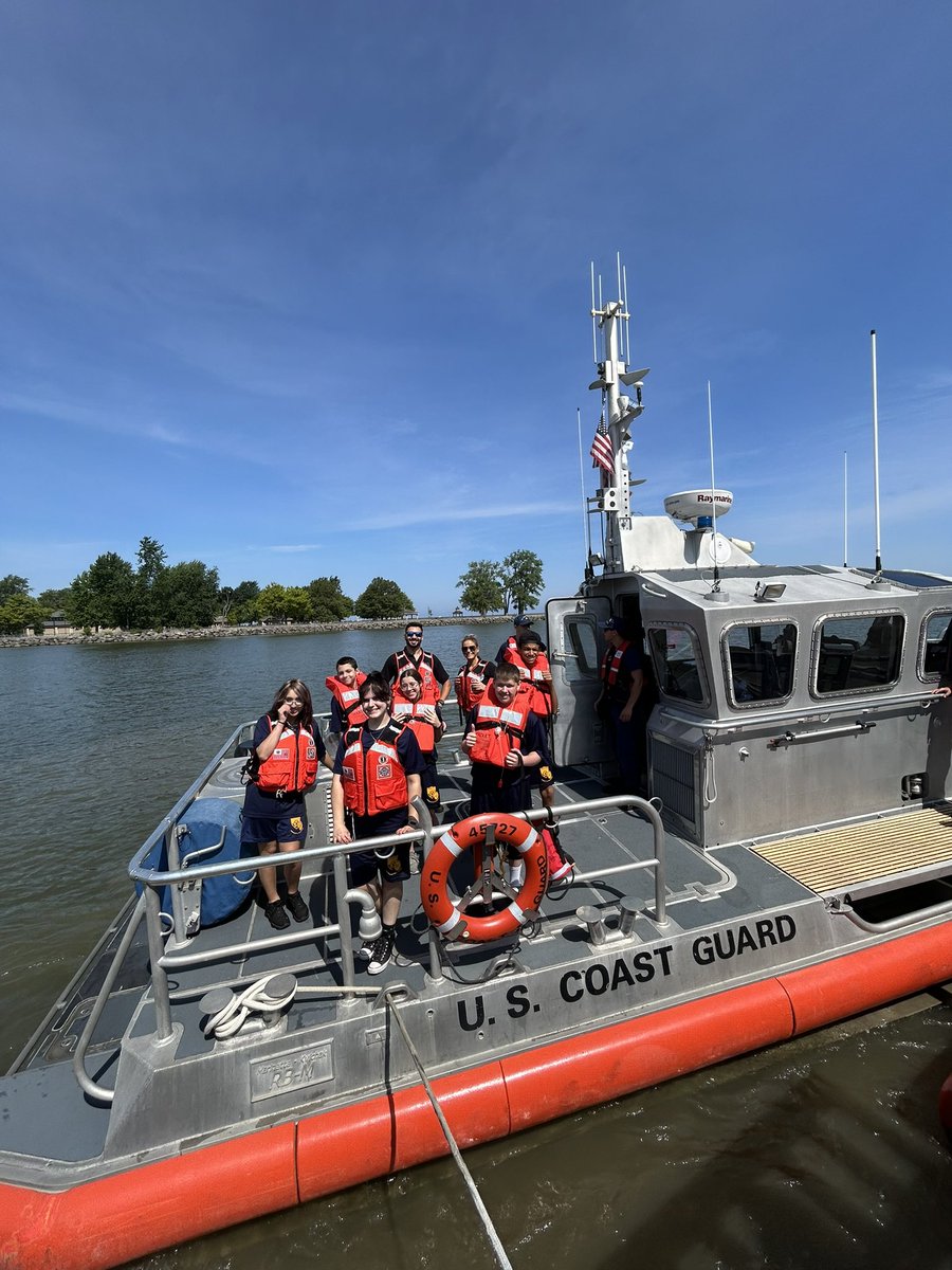 It has been a great 2 days to start to our 2025 Teen Academy. Physical Training, ATV/UTV safety, Defensive Tactics, ENCON, US Coast Guard, Border Patrol, FBI Cyber Security for teens and ATF Explosive Detection K9 “Jet” 
1 🧵