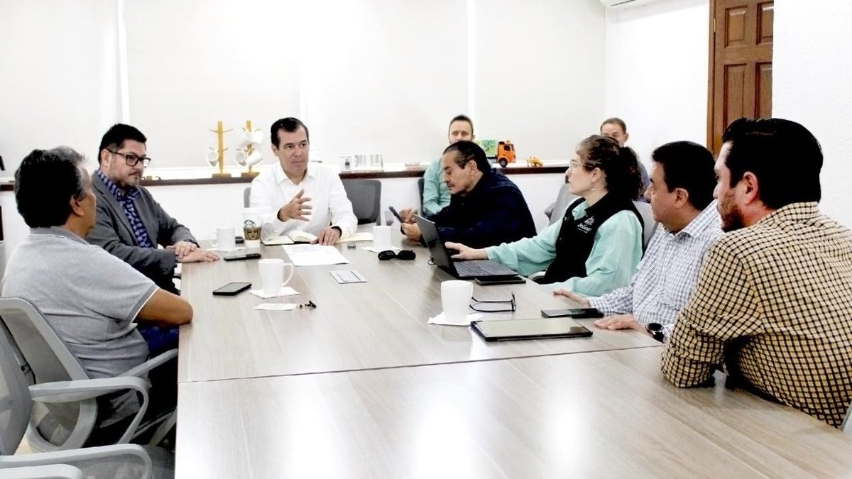 Descartan paro en el Macrobús: CTM Jalisco, SICOTRAPEJ y Peribús refrendan compromiso laboral

mesaderedaccion.com/descartan-paro…
#FTJ #CTMJalisco #JuanHuerta  #MiMacroPeriferico