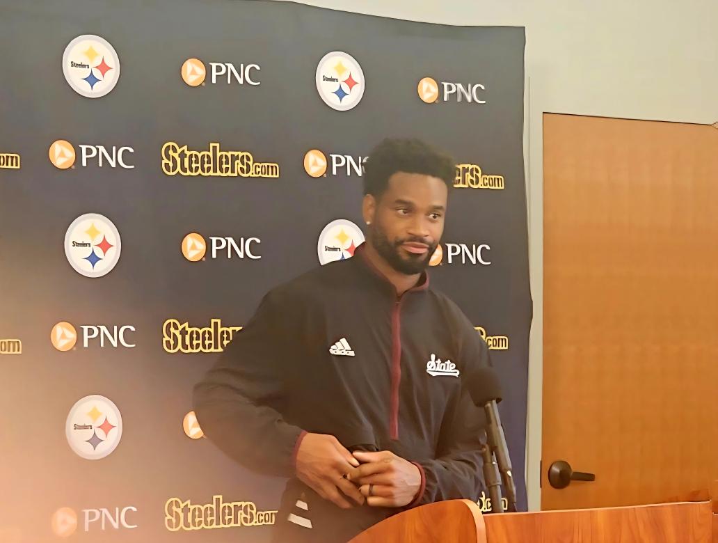 Bo Marchionte (@bomarchionte) on Twitter photo Slay the Day: Steelers Darius Slay eyes <a href="/ProFootballHOF/">Pro Football Hall of Fame</a> with chapters still left to write in Pittsburgh
college2pro.com/slay-the-day-d… Slay the Day: Steelers Darius Slay eyes <a href="/ProFootballHOF/">Pro Football Hall of Fame</a> with chapters still left to write in Pittsburgh
college2pro.com/slay-the-day-d…