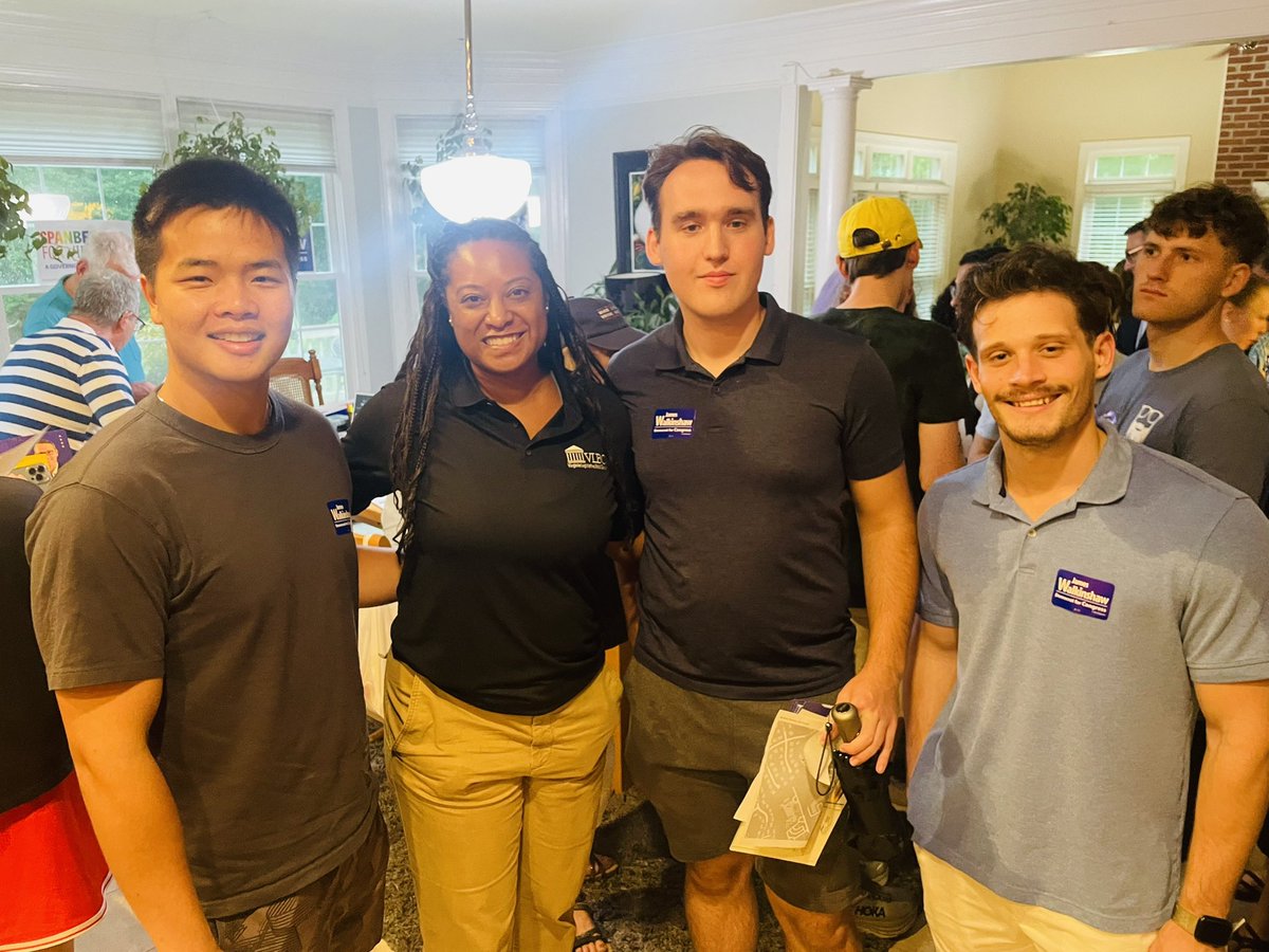 Sen. Jennifer Carroll Foy (@jcarrollfoy) on Twitter photo Neighbors, volunteers, and supporters showed up for <a href="/JamesWalkinshaw/">James Walkinshaw</a> ready to send him to Congress because we need a leader who will protect our democracy, defend our freedoms, and deliver for working families in Virginia’s 11th District Neighbors, volunteers, and supporters showed up for <a href="/JamesWalkinshaw/">James Walkinshaw</a> ready to send him to Congress because we need a leader who will protect our democracy, defend our freedoms, and deliver for working families in Virginia’s 11th District