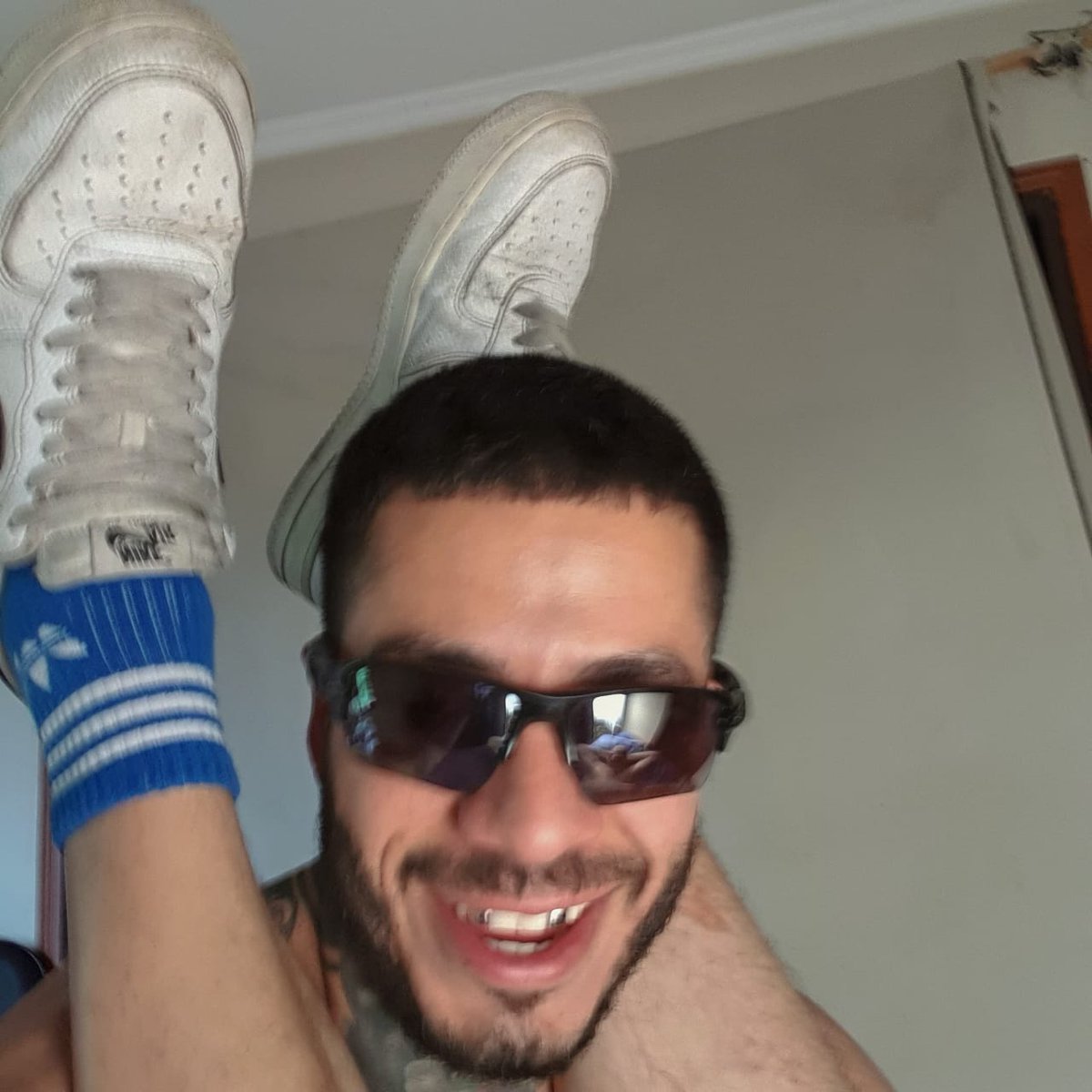 GrossoNicolas's tweet image. LOS GEIS EN LA PRIMER CITA SIN SABERSE EL NOMBRE DEL OTRO POR QUE TE PARECE LINDO PARA SACARTE LAS GANAS DEL DESEO MUNDANO DE LA CARNALIDAD PERO NO LO SUFICIENTEMENTE LINDO COMO PARA APRENDERTE O RECORDAR SU NOMBRE: