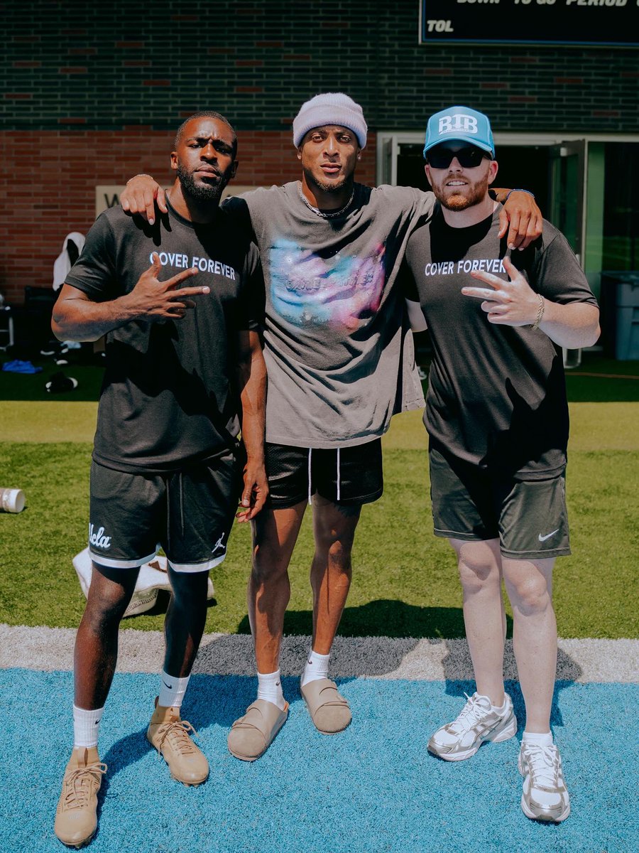ethanbaird33's tweet photo. Summer Update 💼🏈: https://t.co/5dH7Fzlspo
