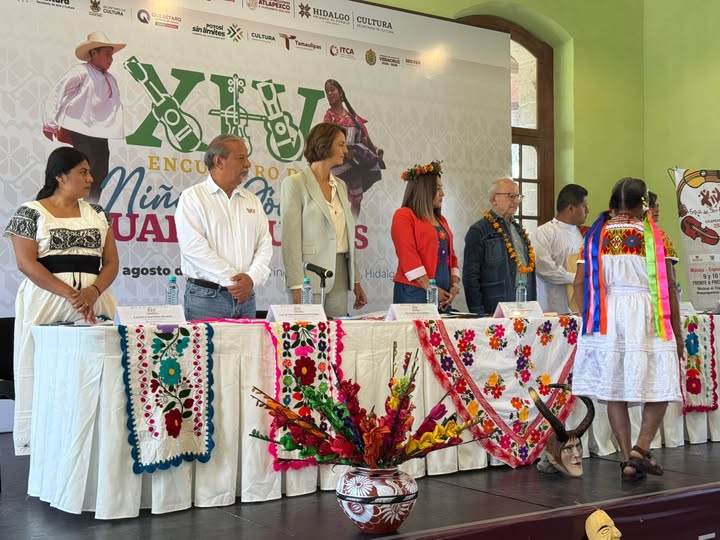 #Querétaro #Cultura 
Alista participación Querétaro en el XIV Encuentro de Niños y Jóvenes Huapangueros, en Hidalgo

@secultqro 

polemicaqueretaro.com/alista-partici…