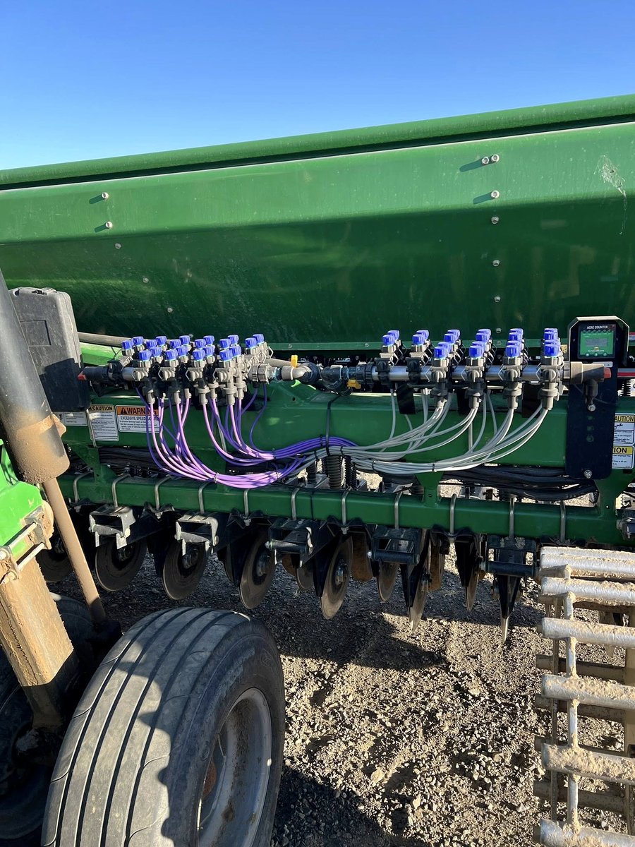 Shoutout to Tater Tech Ag for another sharp install - this time on a pair of 20’ grain drills using Tower™ 110 pumps and a custom setup. Serving the Washington, Oregon, and Idaho areas, they've got years of experience installing #SurePointAg systems for dealers in the area.