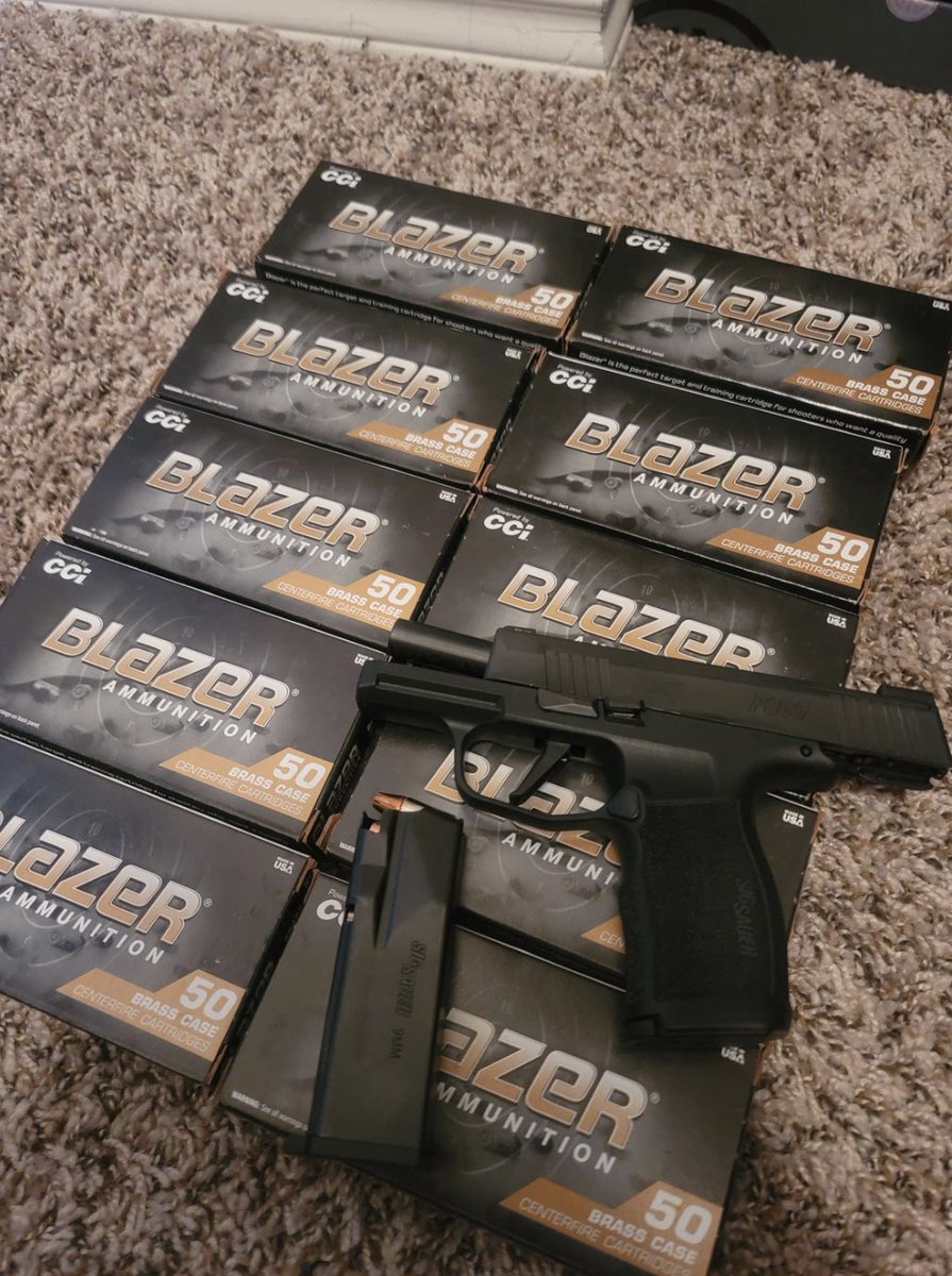 ass hamburger tweet media