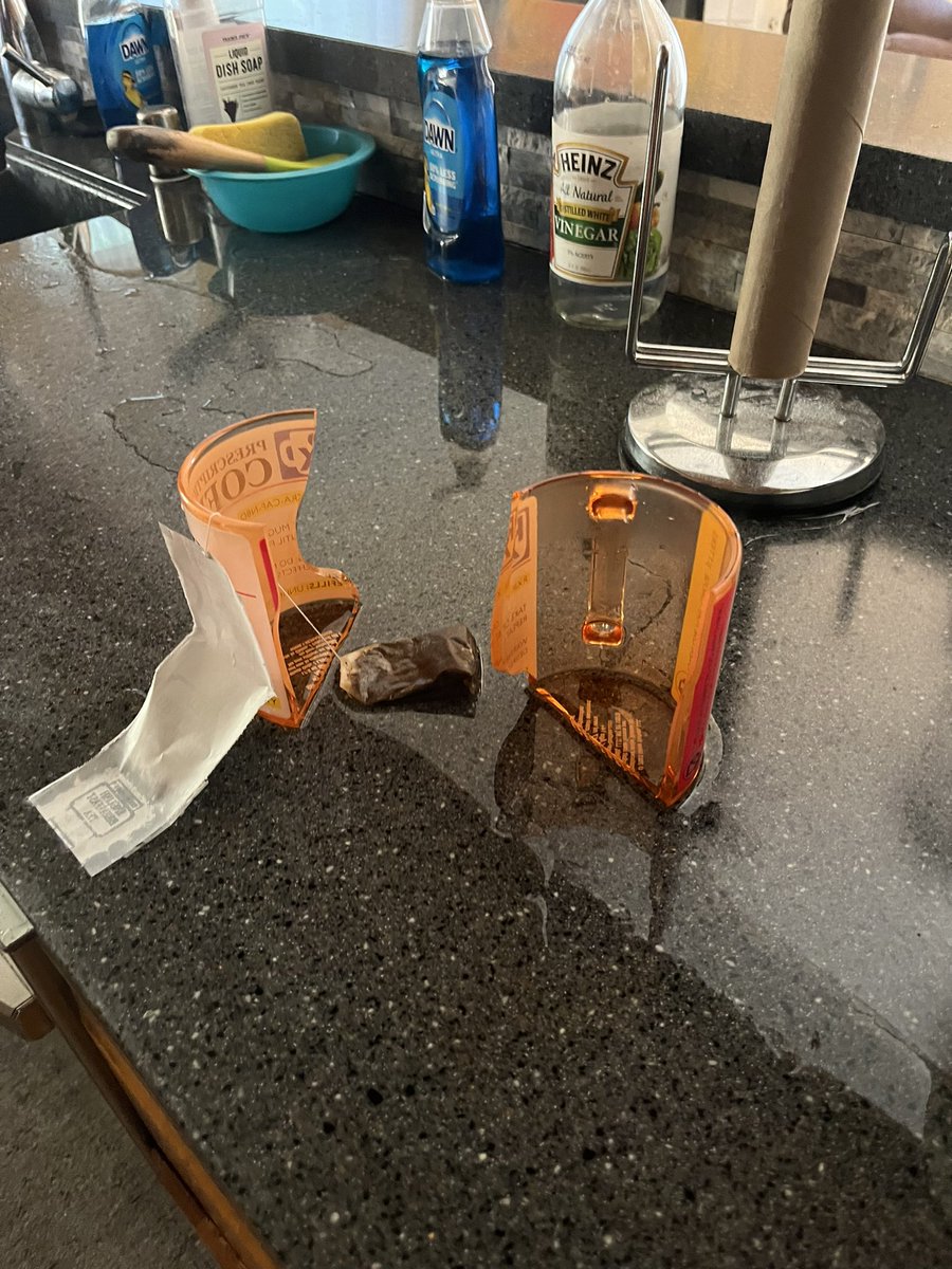 already having a bad day and my mug just exploded in front of me☠️☠️