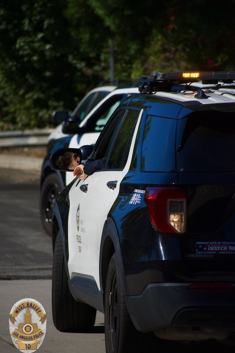 Dedicated to keeping the community safe and peaceful. LAPD officers are committed to supporting the right to gather while ensuring safety for everyone involved. Great Job Watch 2!
@lapd.ovb @lapdhq
-
-
-
#LAPD #WestValley #OnDuty #Teamwork #CommunitySafety #BehindTheBadge
