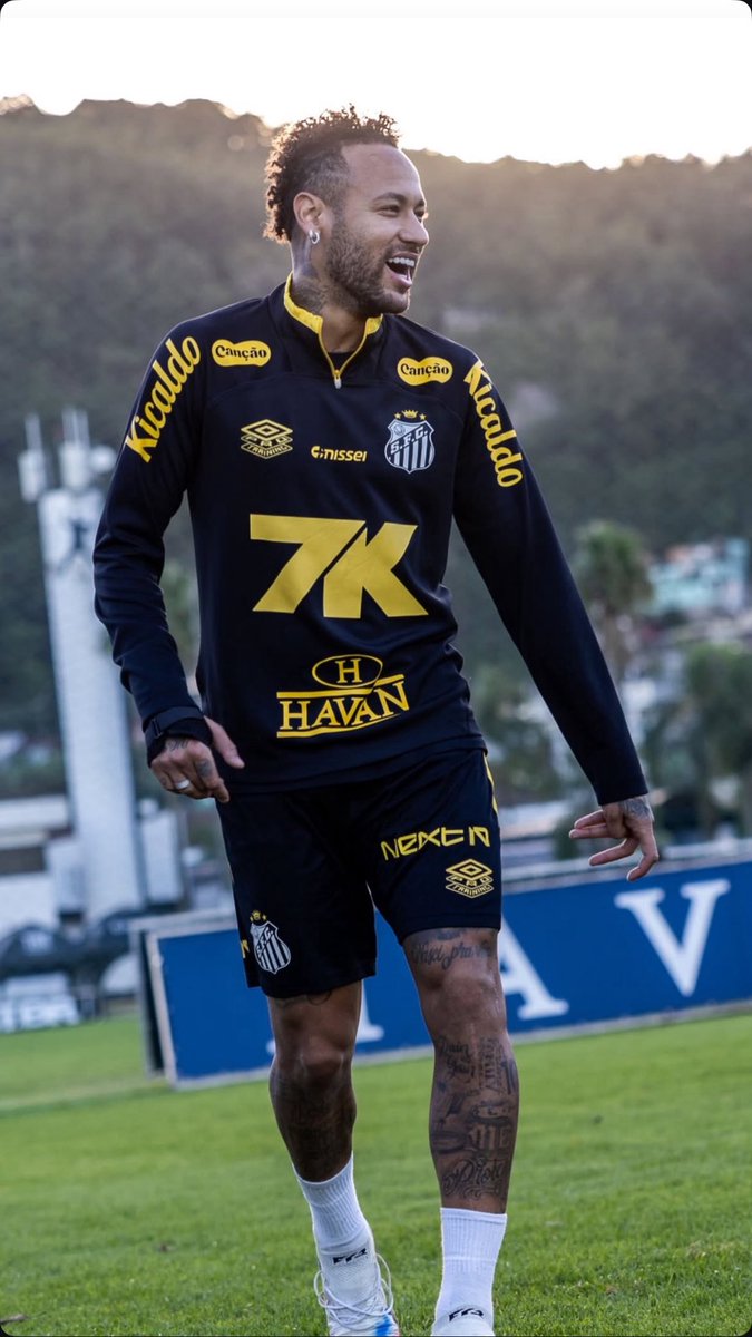 TeamNey10's tweet image. 😁🖤