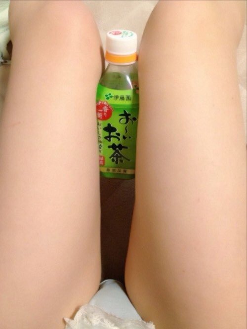 w3eecevvqz0m's tweet image. Twitterで祭り状態のこのサイト鬼やばたんｗｗｗ ⇒ bit.ly/2L059Jq 無料体験あるし、ノリでやってみたら。。。 マジでセイ欲溢れる女の子だらけで震えたｗ　日本どうしたｗｗ