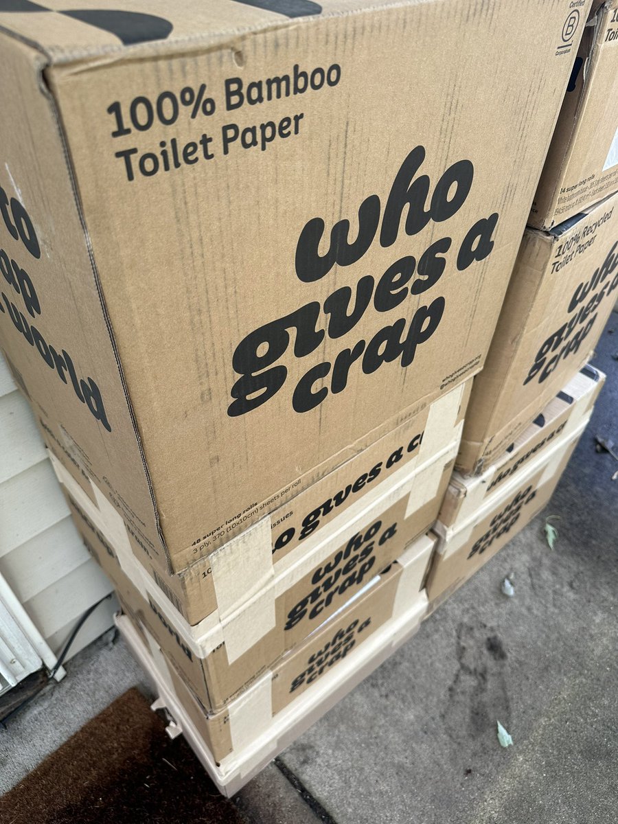 MariaDDuenas's tweet photo. More bulk ordering of supplies — this time from Who Gives A Crap, another indie company https://t.co/ZLDThCPeJU