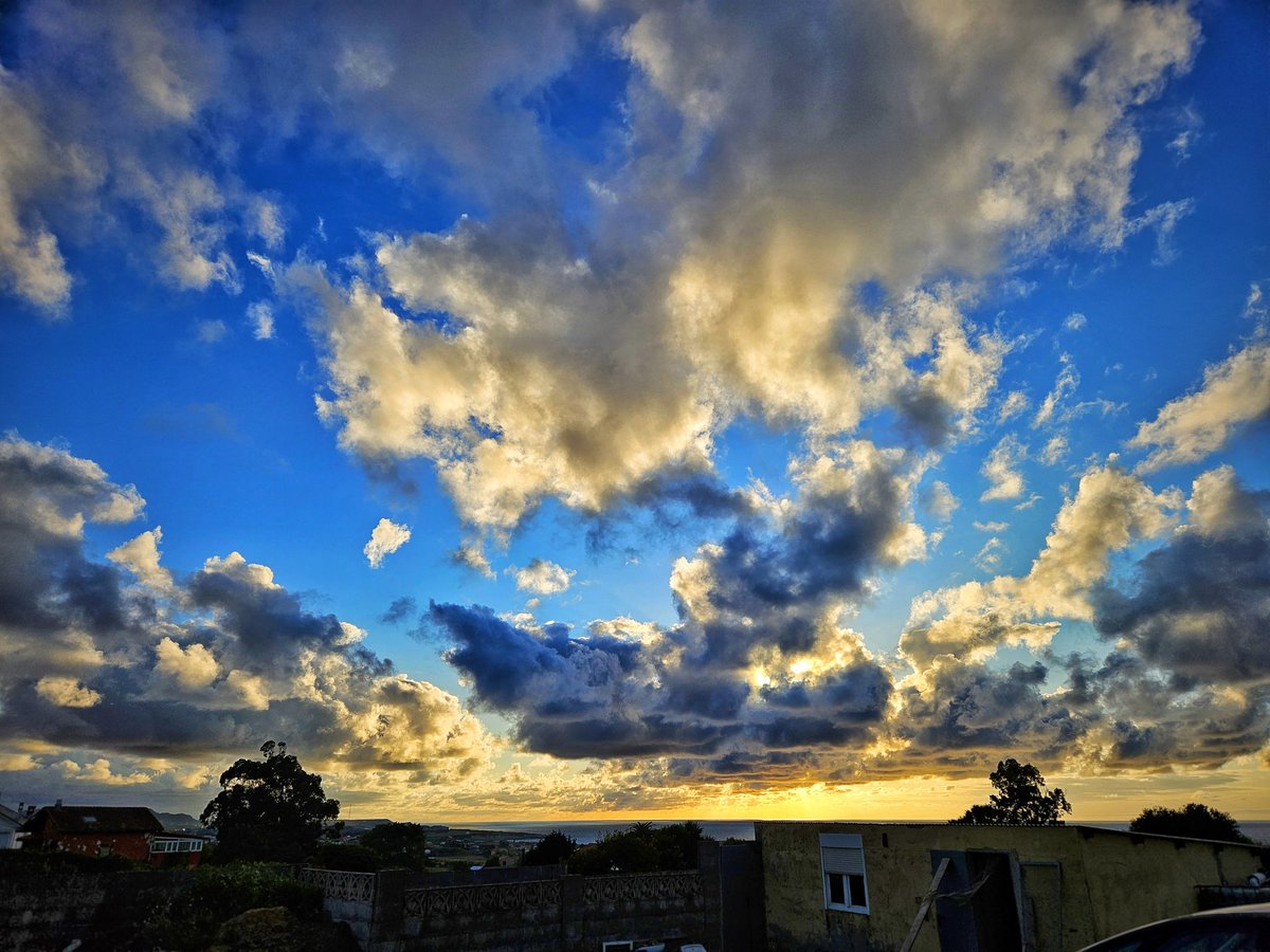 Un mapamundi 🗺🌞☁️

#DeAquíYAhora en Santander 
#Cantabria <a href="/spain/">Spain</a> - <a href="/tiempobrasero/">Tutiempo</a>