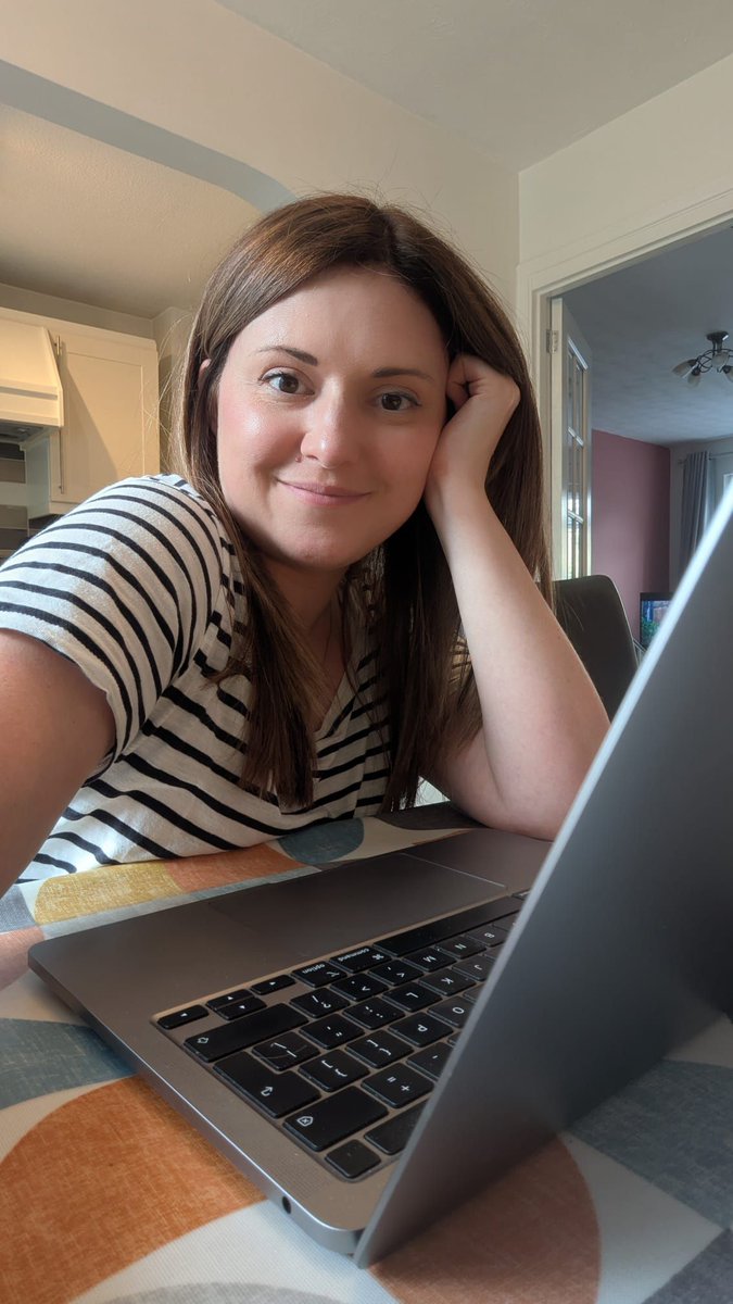 Consumers are becoming savvy at spotting AI-produced copy. If you want to leave your #blog in the hands of AI, that’s cool… but I reckon you, your business and customers deserve wayyy better. I have several pieces published and my rates are competitive. Interested? Let’s chat!