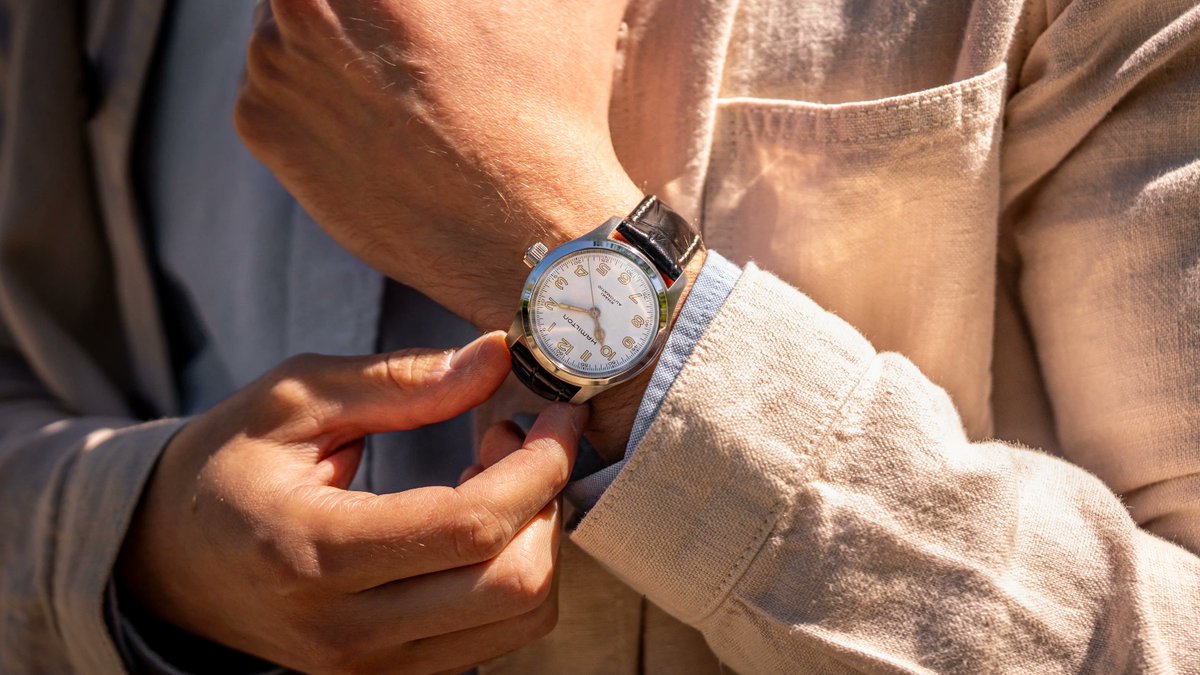 baldassarreted's tweet photo. Is the Hamilton Khaki Field Murph the seminal field watch of the decade? In our latest review, we're exploring what's made this watch such a hit in the enthusiast community. Read it now at the link below!
https://t.co/w5X8DcluSR
#Watches #Hamilton #HamiltonMurph #WatchCommunity #FieldWatch #WatchEnthusiast